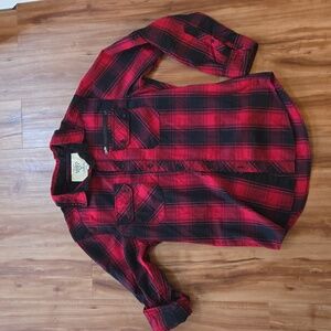 1897 size small black and red button shirt like new buffalo plaid